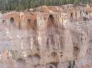 0915-160_Bryce_Pt_grottos.JPG