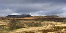 6BK5965-2_Higgar_tor_and_Carl_wark_from_Longshaw.jpg