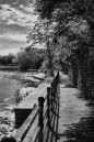 A_river_side_walk.jpg