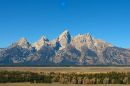 Moon_over_the_Grand_Teton_ARC_0783_web1000.jpg