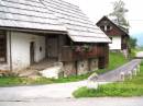 Old_Slovenian_Cow_Shed.jpg