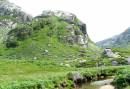 Rock_scenery_in_Glen_Pean_.JPG