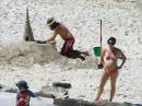 345_sand_modeller_Byron_Bay.JPG