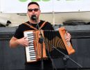 Nathan_Carter_singing_800.JPG