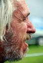 bearded_man_800x600_.jpg
