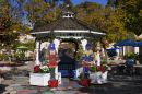 Happy_Holidys_Gazebo_JRJ0380.jpg
