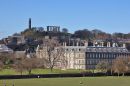Holyrood_Palace_Calton_Hill.jpg