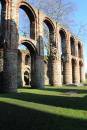 St_Botolph_s_Priory_2.jpg