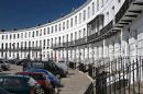 The_Royal_Crescet_in_Cheltenham.jpg