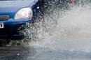 6BK3199_splash.jpg