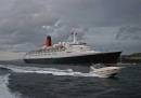 QE2-leaving-Clyde.jpg